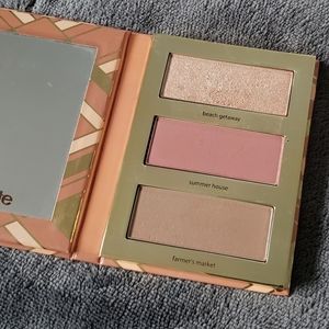 Tarte Hamptons Weekender contour palette
